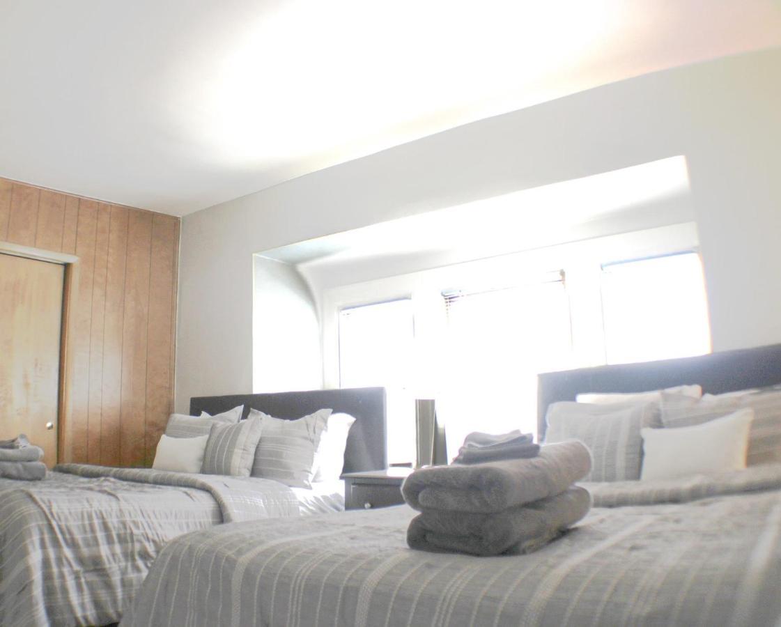 Steps Away From Hospital - 2 Queen Bed - City View Pittsburgh Ngoại thất bức ảnh